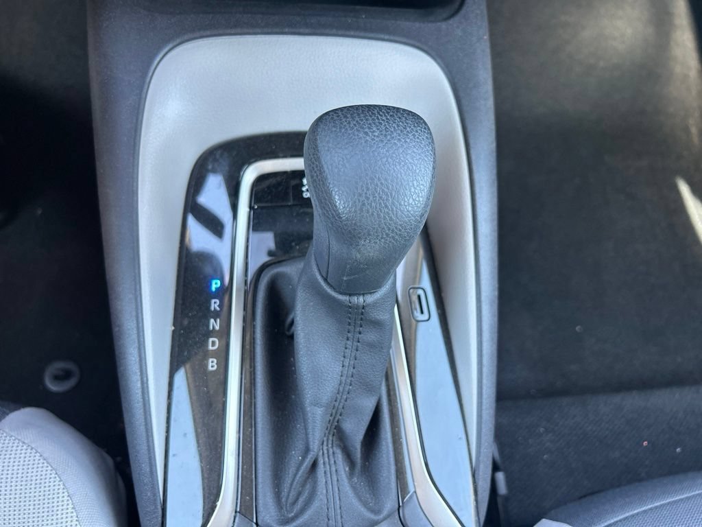 Used 2025 Celestite Toyota LE image 27