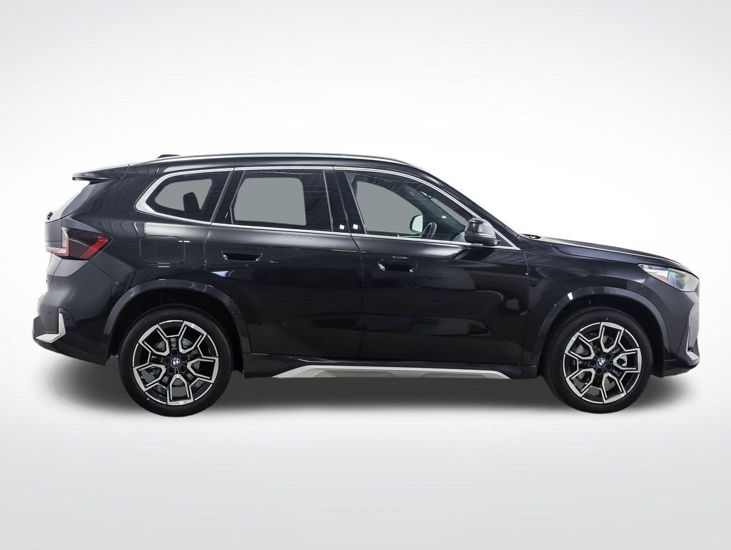 New 2026 Black Sapphire Metallic BMW xDrive28i image 6