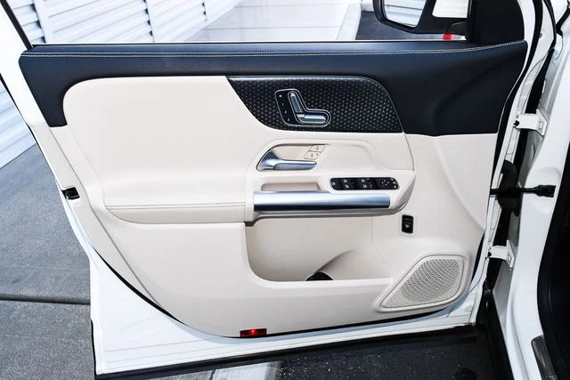 Used 2025 White Mercedes-Benz GLA 250 image 14