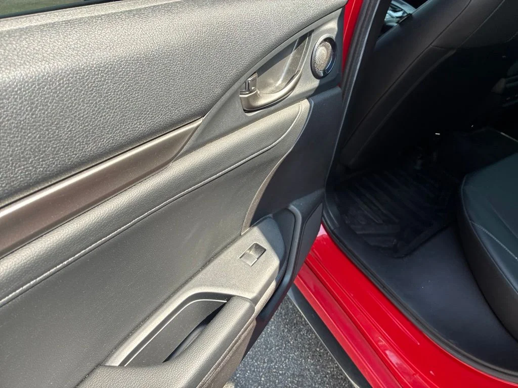 Used 2019 Red Honda Sport Touring image 8