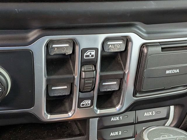 Used 2020 White Jeep Overland image 22