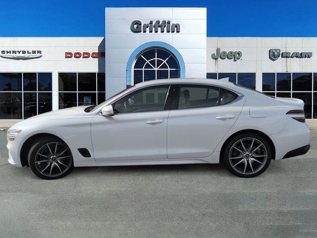 Used 2023 White Genesis 2.0T image 10