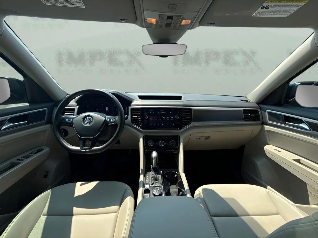 Used 2019  Volkswagen SEL image 8