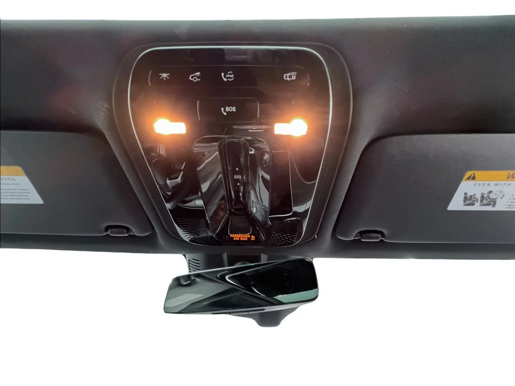 Used 2025 Gray Mercedes-Benz CLE 300 image 33