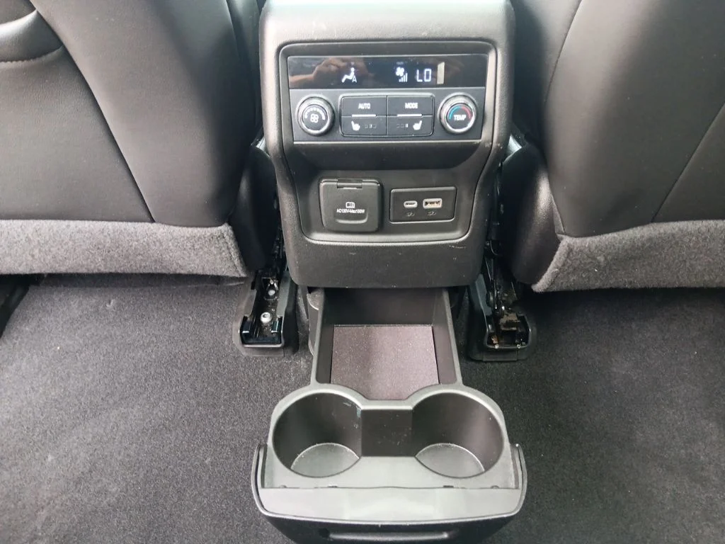 Used 2021 Midnight Blue Metallic GMC SLT image 32