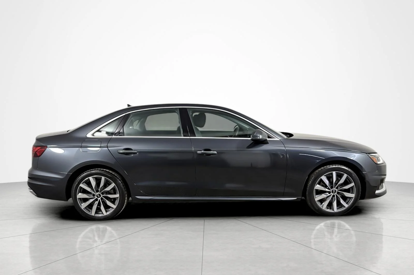 Used 2023 Manhattan Gray Metallic Audi Premium 40 TFSI quattro image 6