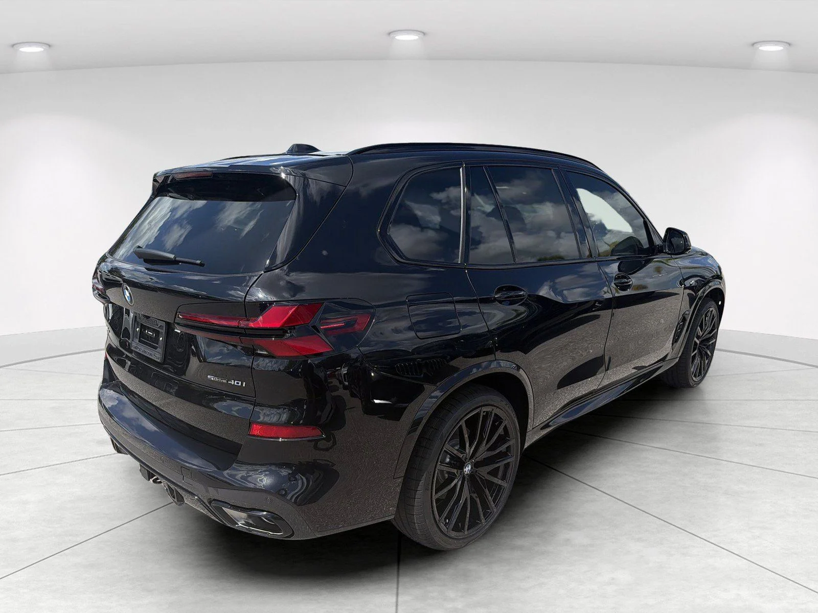 New 2026 Black Sapphire Metallic BMW sDrive40i image 3