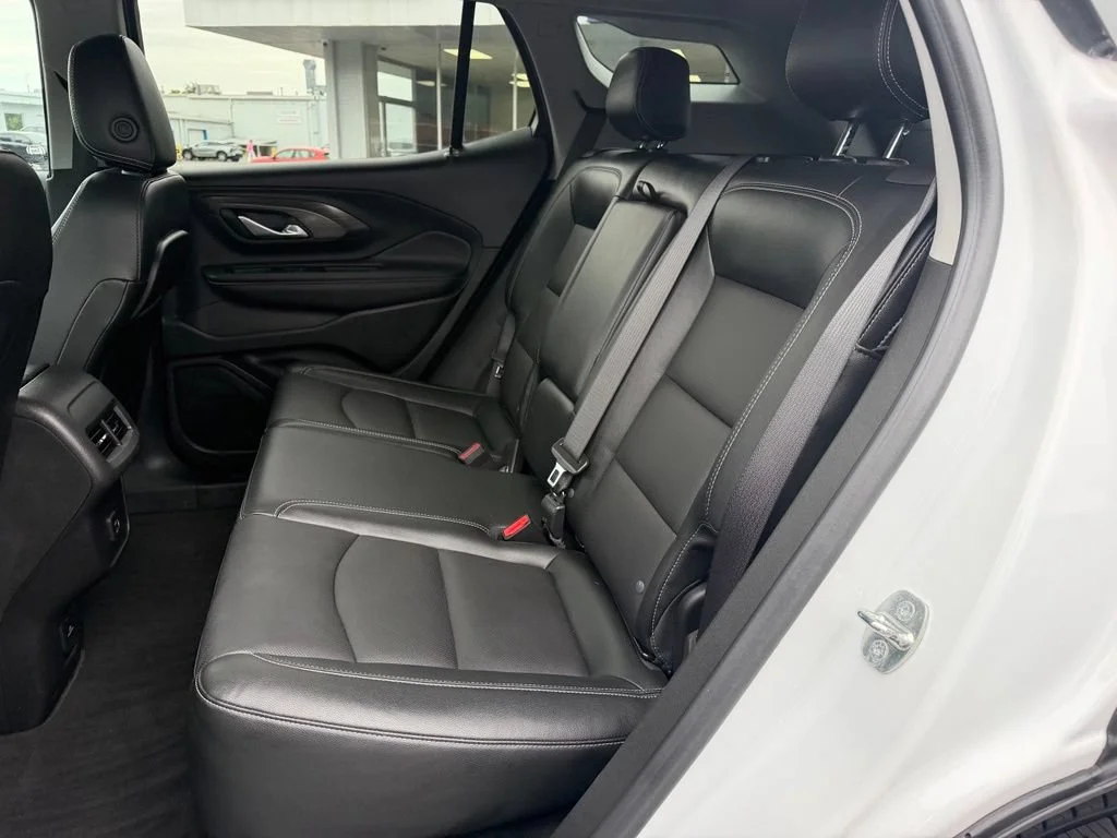 Used 2023 Summit White GMC SLT image 24