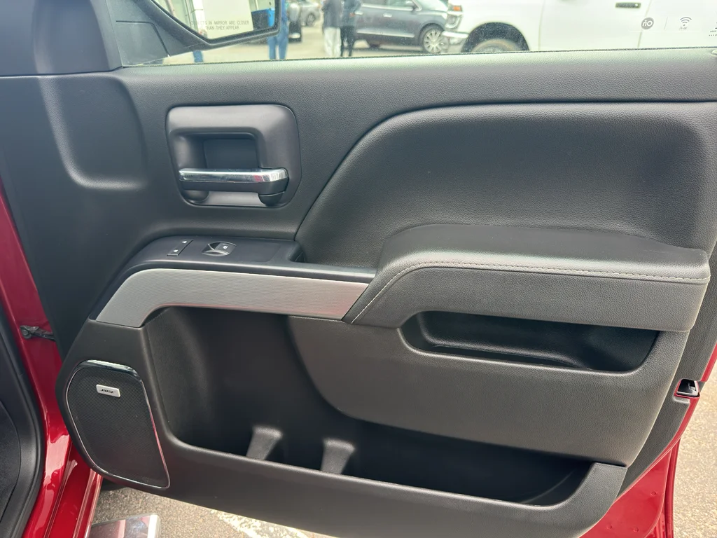 Used 2018 Cajun Red Tintcoat Chevrolet LTZ image 9