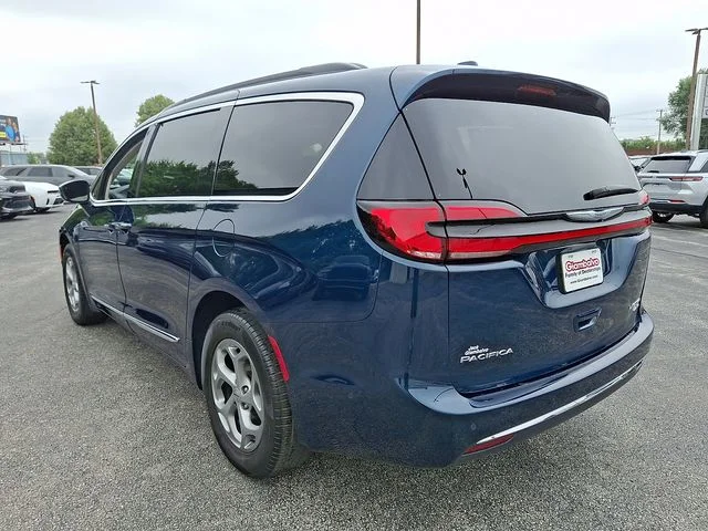 Used 2022 Blue Chrysler Limited image 7