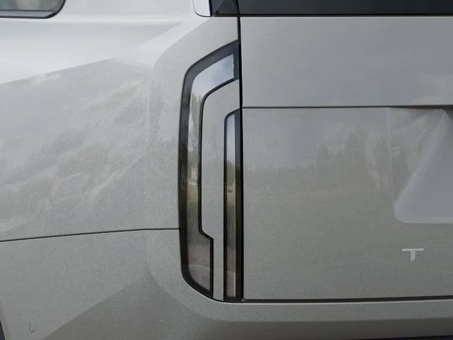 New 2027 Ivory Silver Kia S image 11