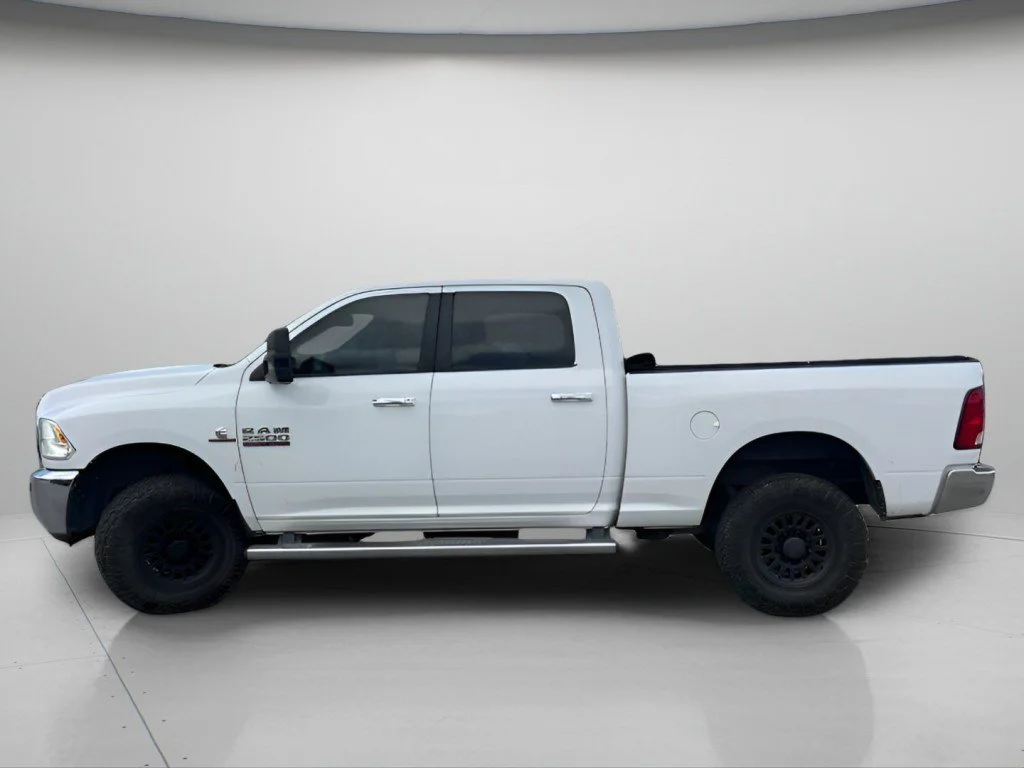 Used 2014 Bright White Clearcoat Ram SLT image 14