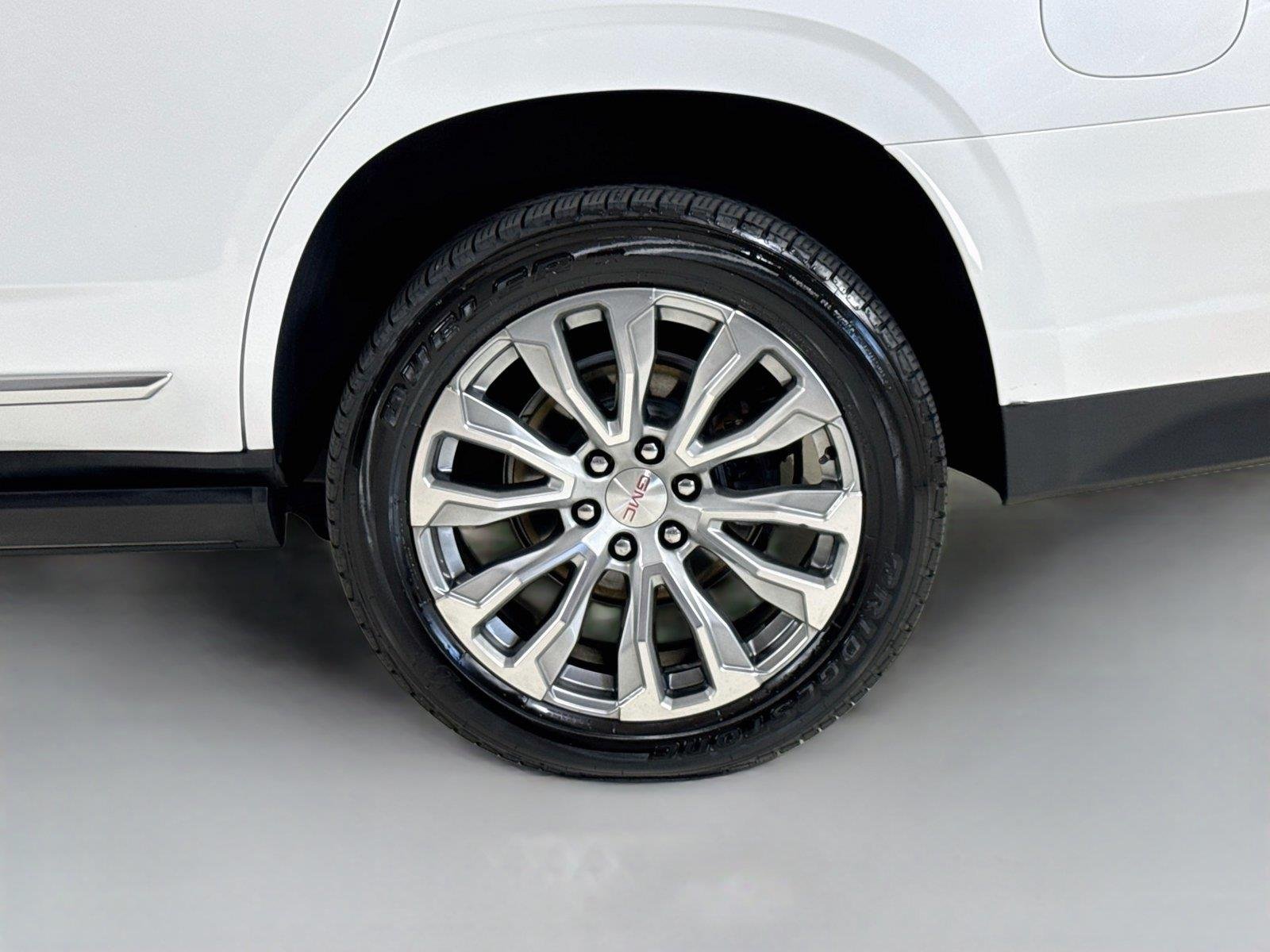 Used 2022 White Frost Tricoat GMC Denali | 22