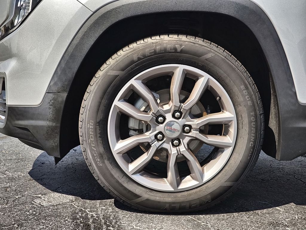 Used 2022 Silver GMC SLT image 10