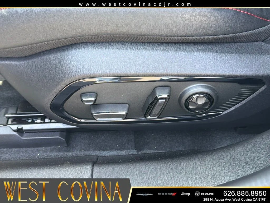 New 2026 White Knuckle Exterior Paint Dodge R/T Scat Pack image 16