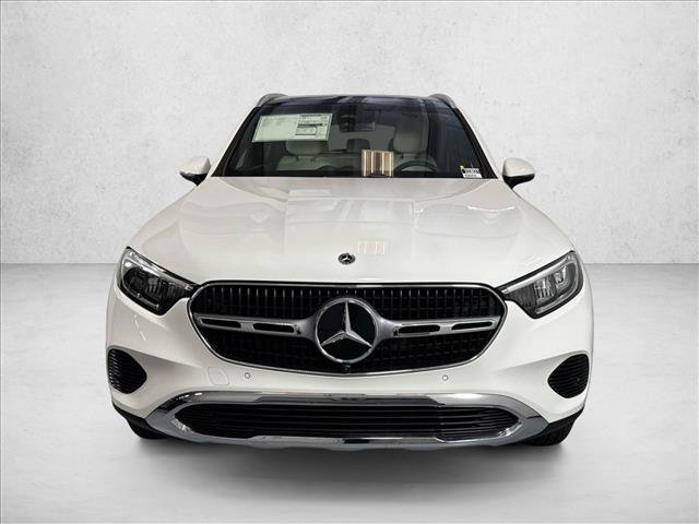 New 2026 Polar White Mercedes-Benz GLC 300 image 32