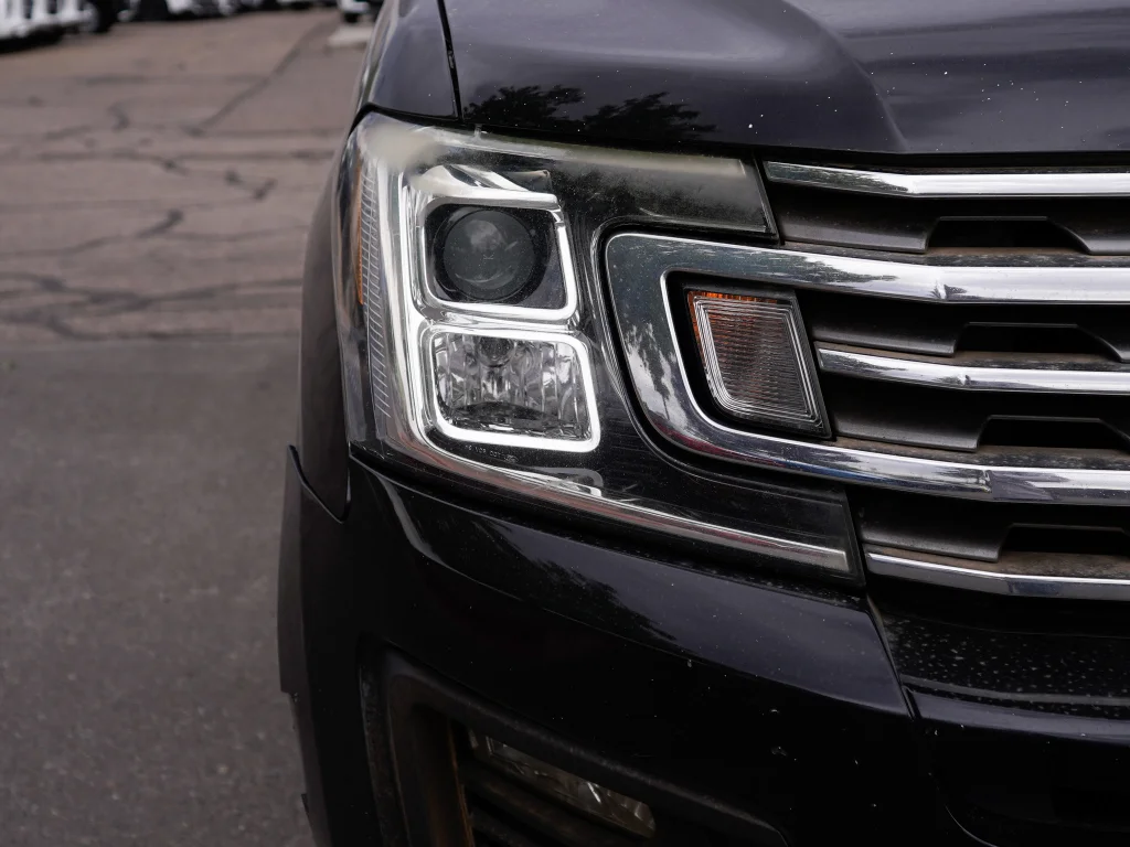 Used 2019 Agate Black Metallic Ford XLT image 2