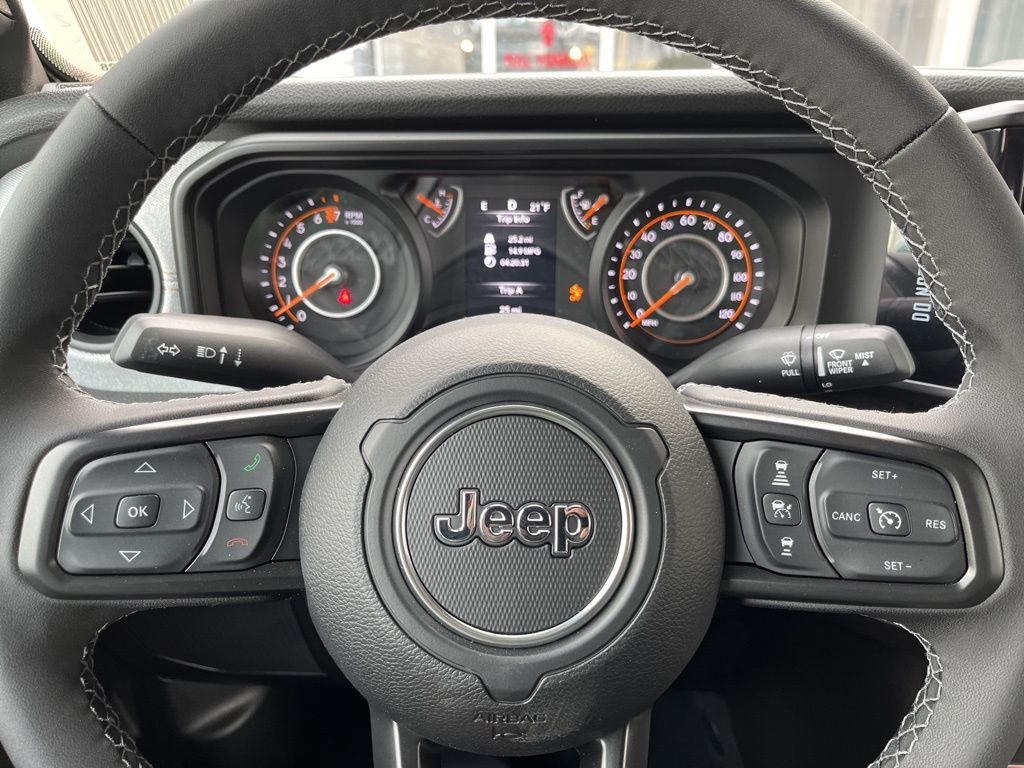 New 2026 Black Clear-Coat Exterior Paint Jeep Sport S image 30