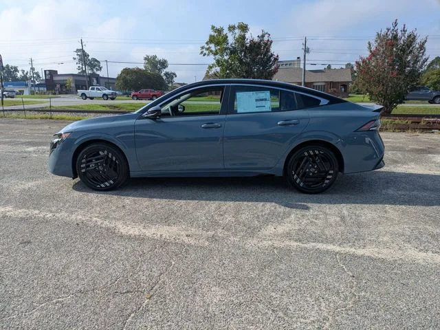 New 2027 Atlantic Gray Metallic / Super Black Two-tone Nissan SR image 7