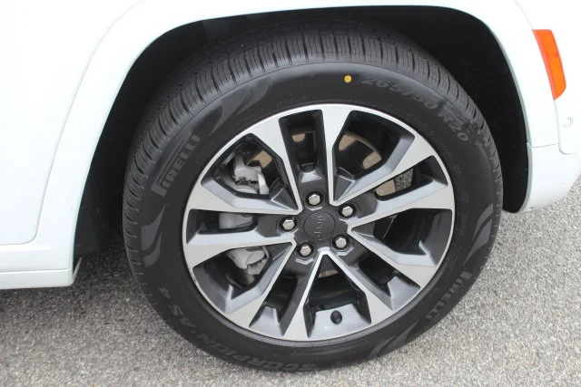Used 2023 White Jeep Overland image 42