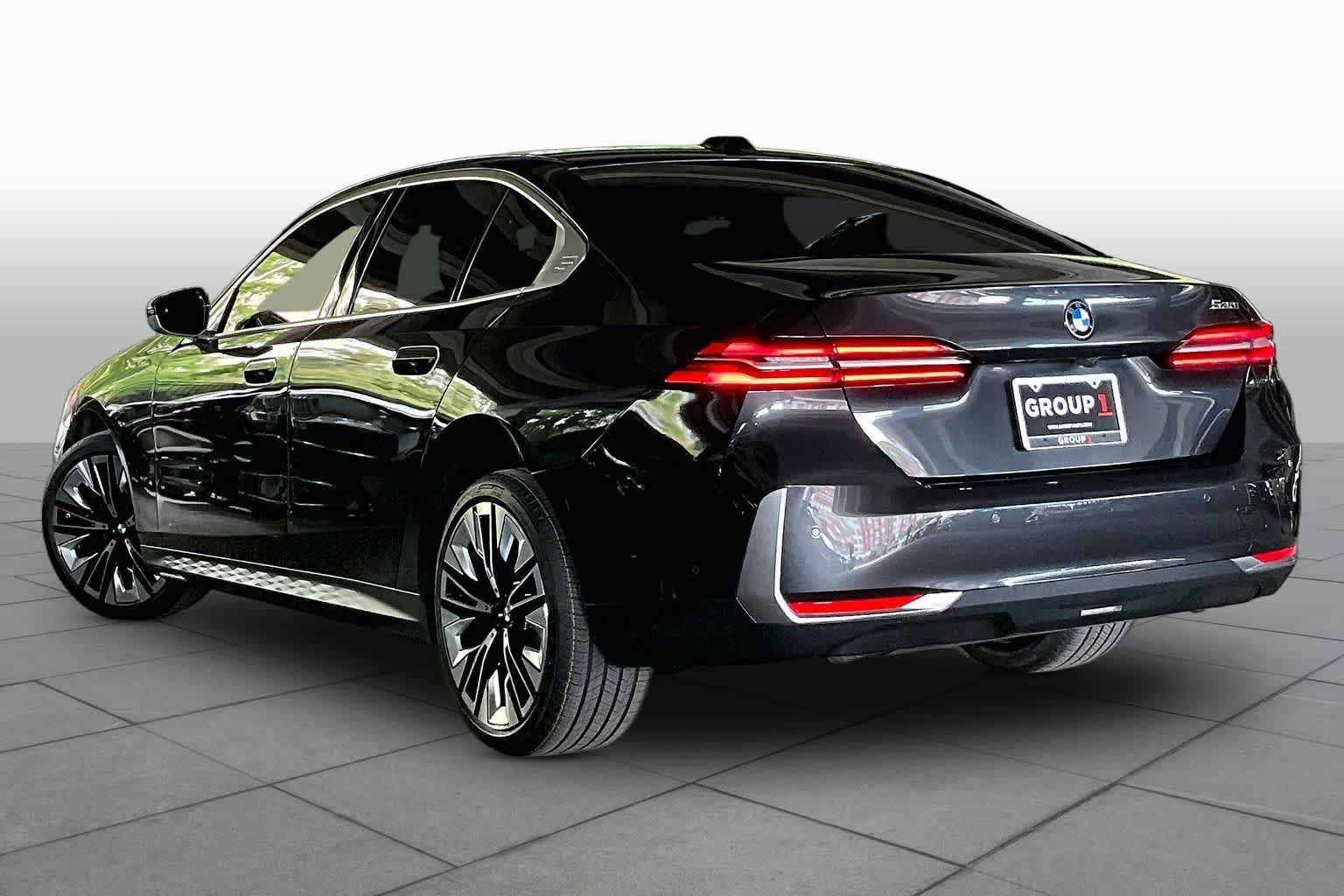 Certified Used 2026 Dark Graphite Metallic BMW 530i image 11