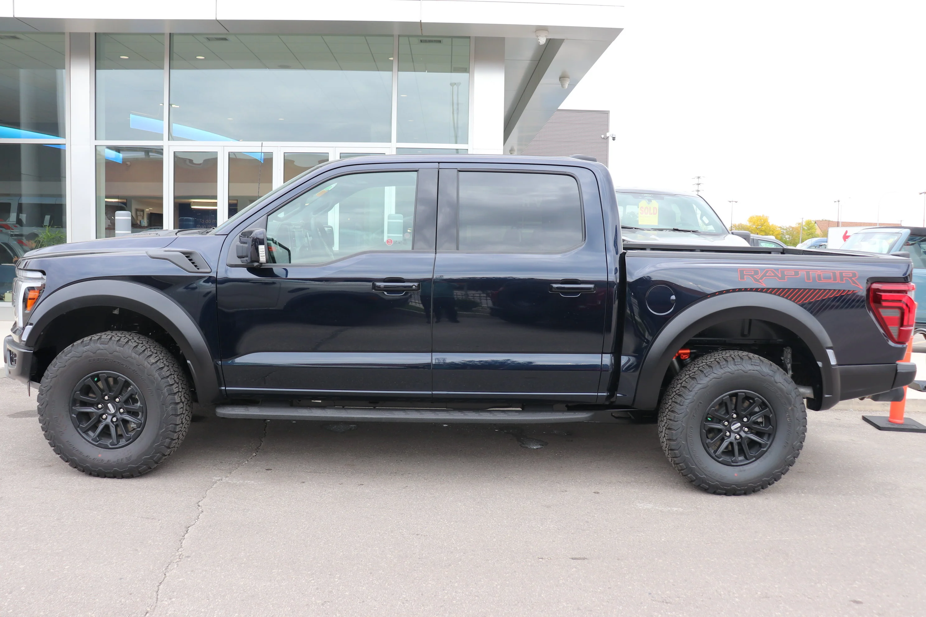 New 2026 ANTIMATTER BLUE METALLIC Ford Raptor image 3