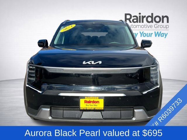 Used 2024 Kia Ev9 Wind with VIN KNDAFFS54R6039733 for sale in Burien, WA