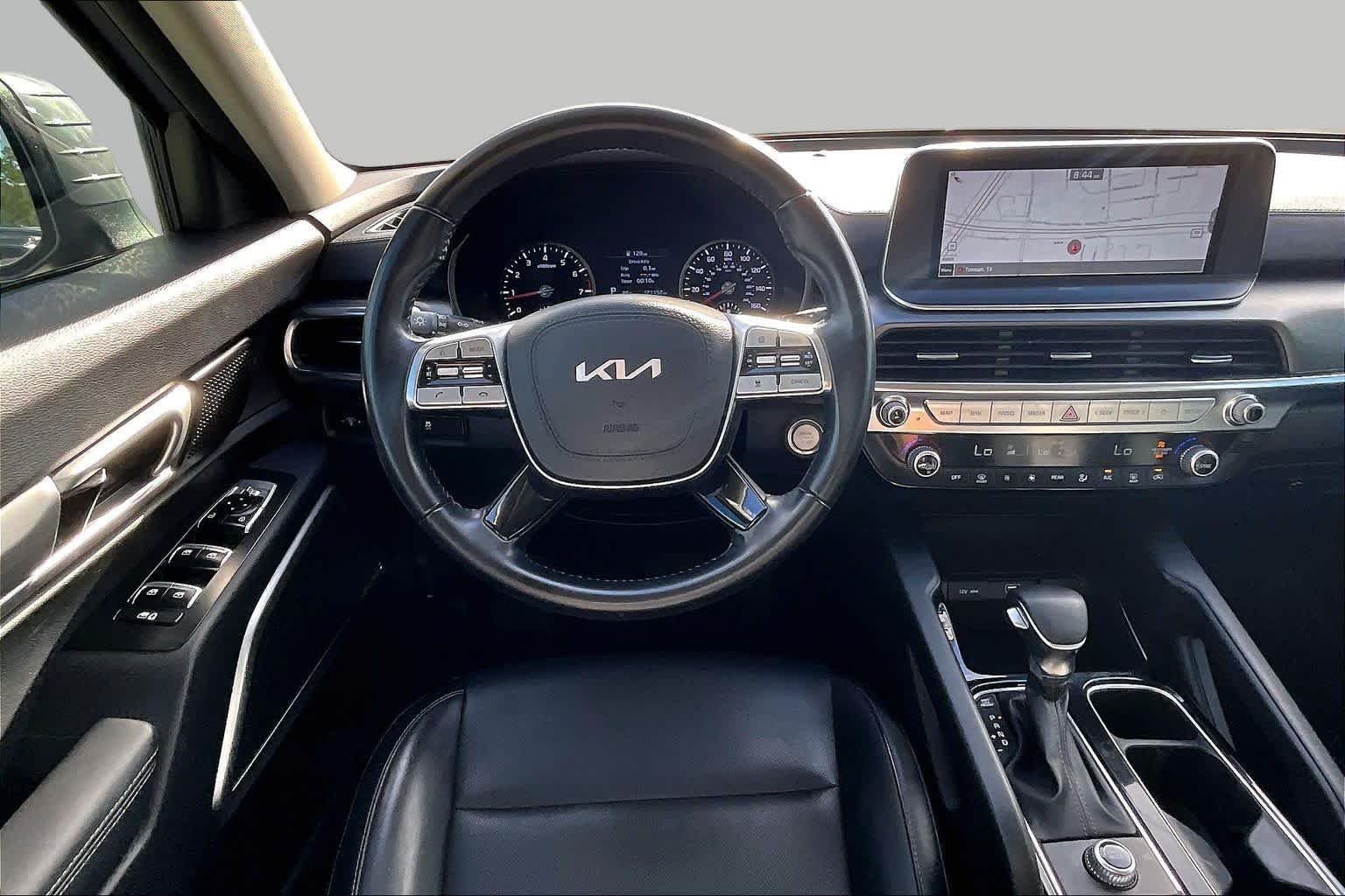 Used 2022 Everlasting Silver Kia LX image 6