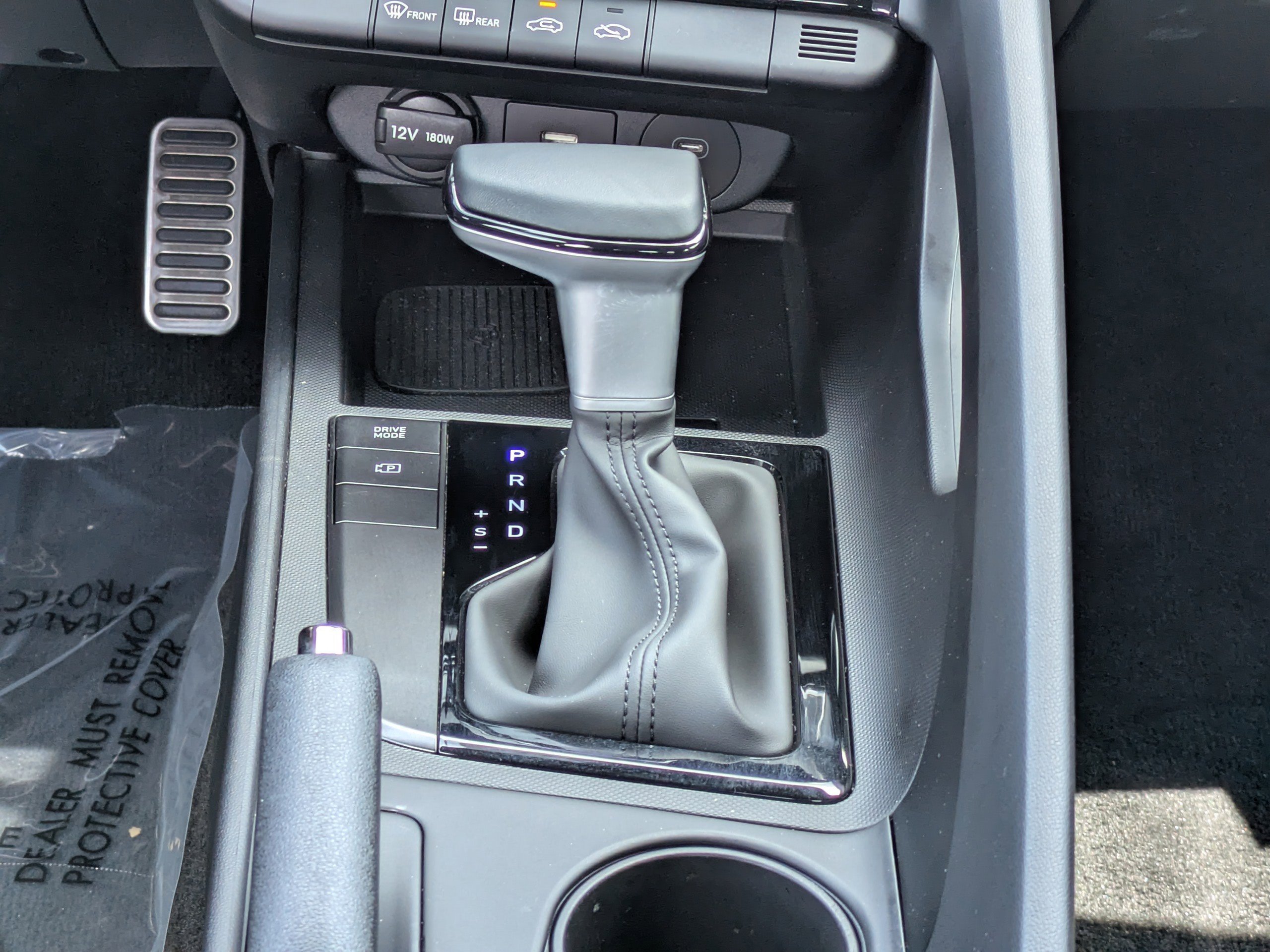 2025 Hyundai Elantra SEL - Photo 16