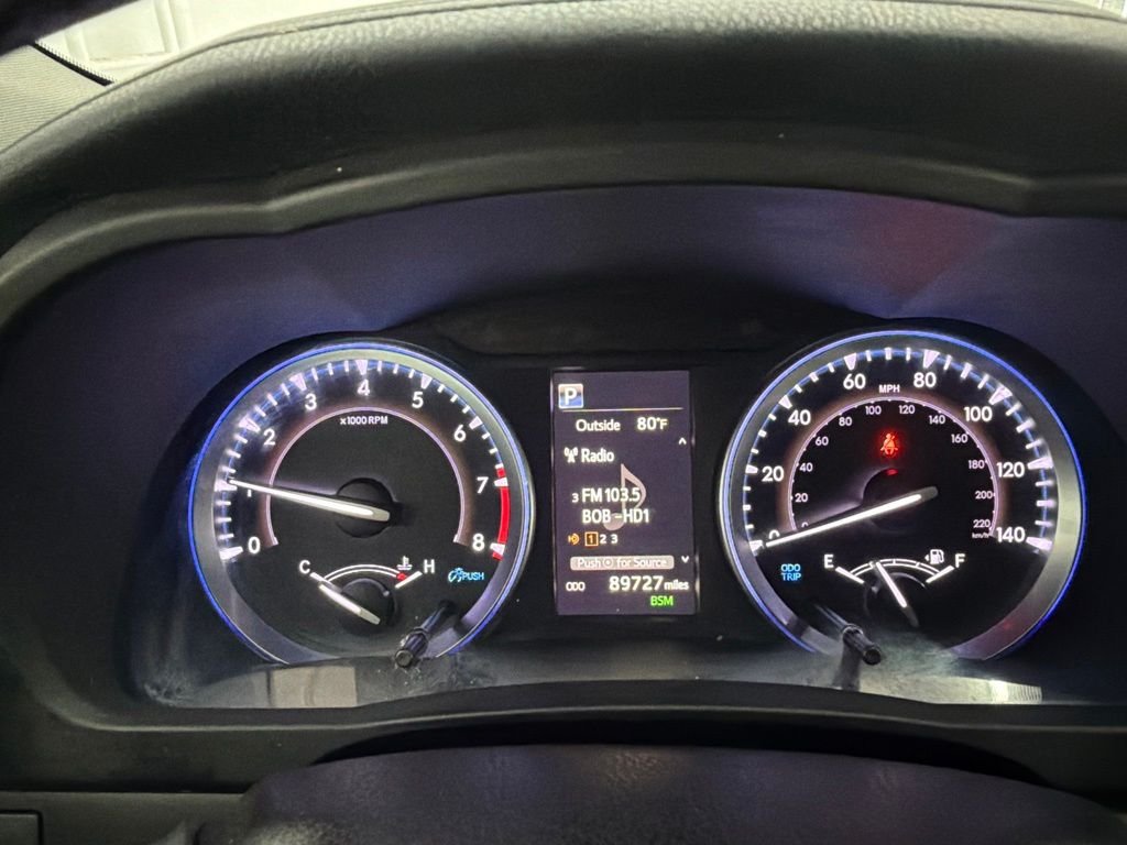 Used 2019 Green Toyota XLE image 30