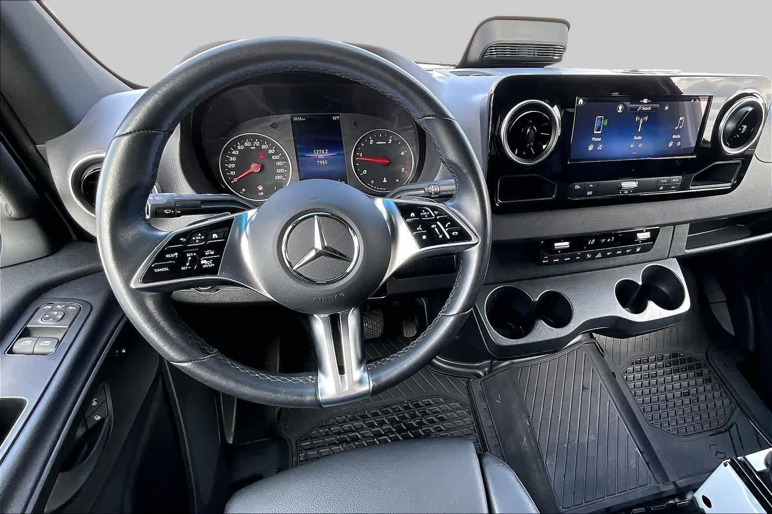 Used 2025 Arctic White Mercedes-Benz  image 6