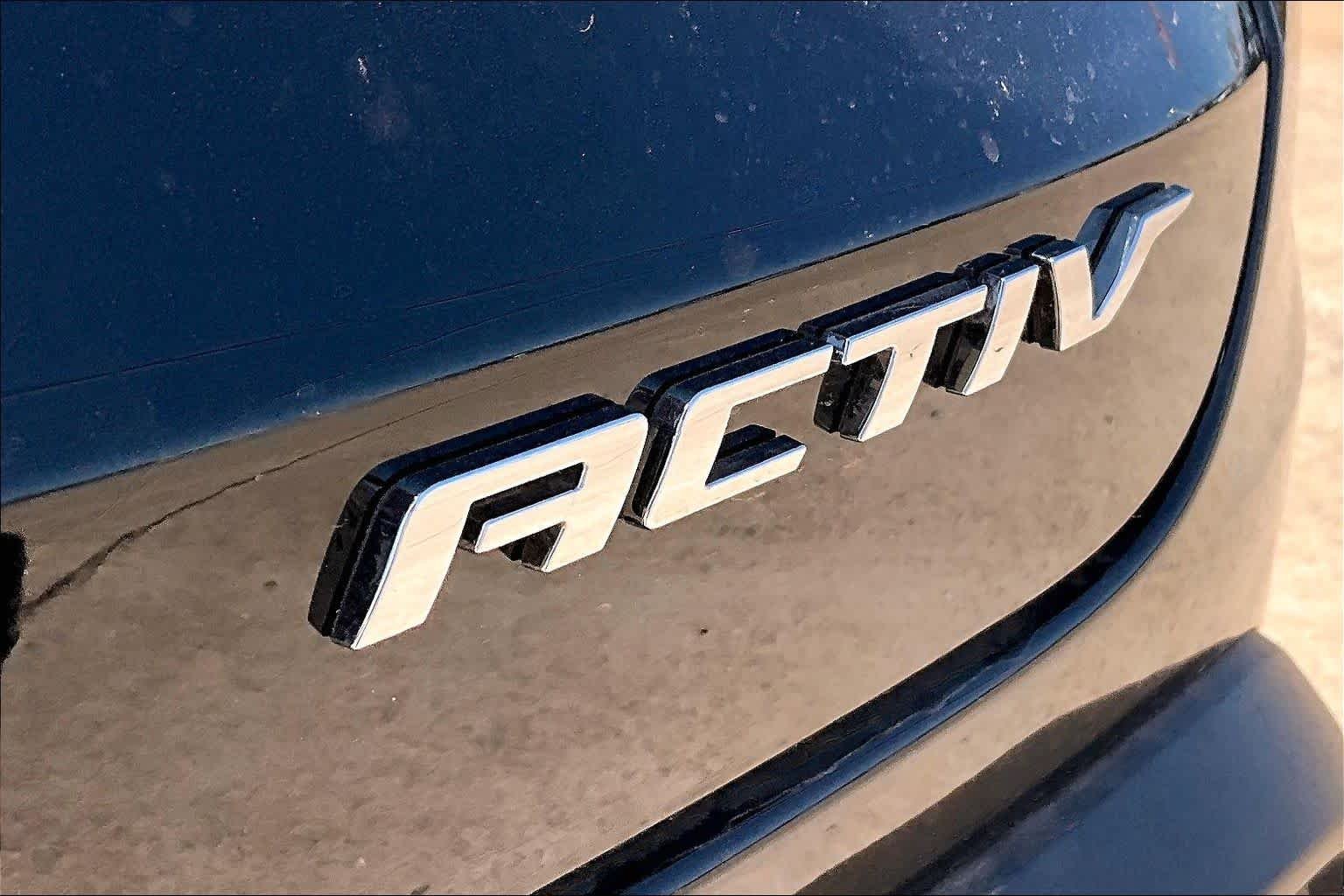 New 2026 Mosaic Black Metallic Chevrolet ACTIV image 16