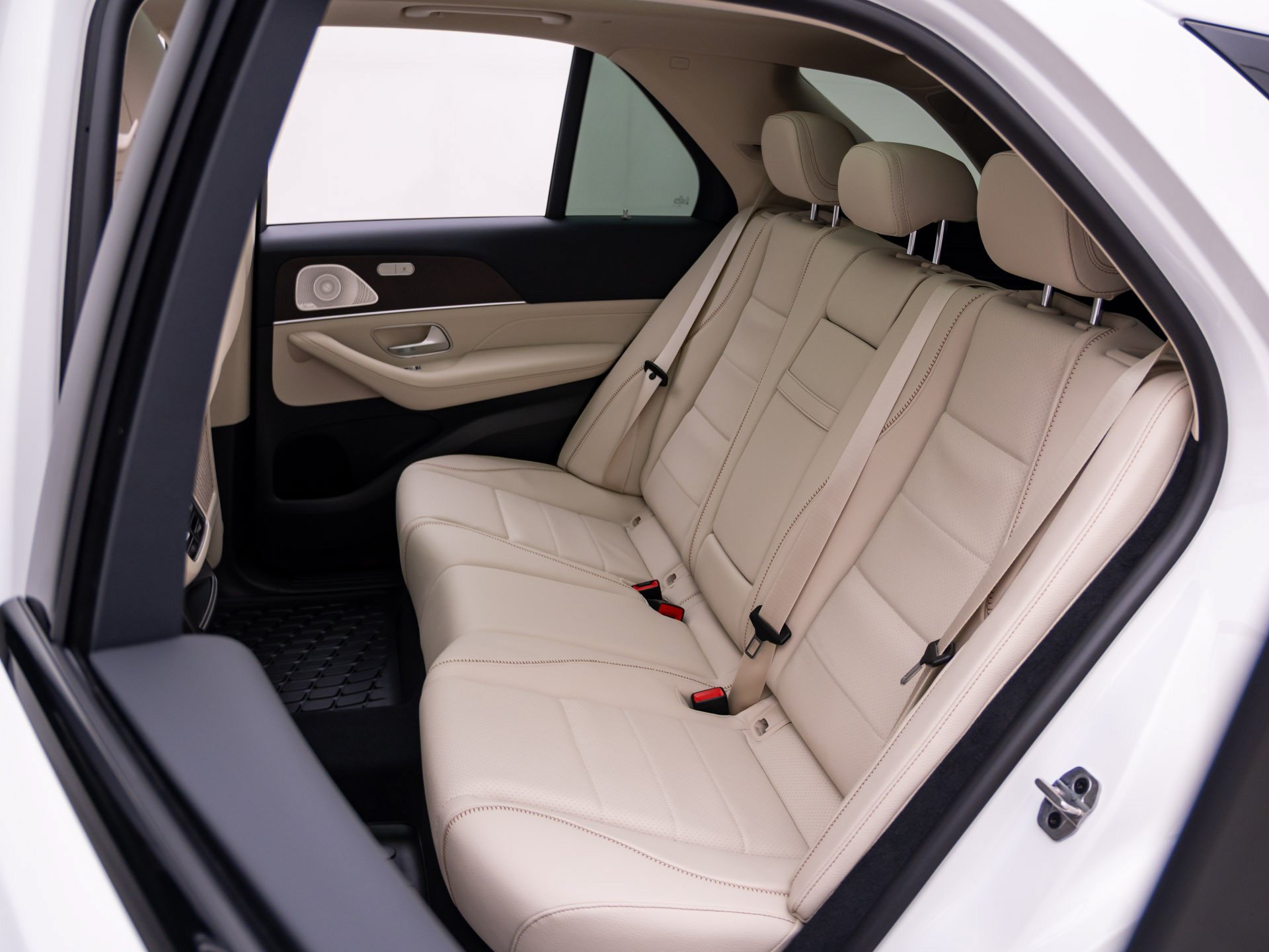 New 2027 White Mercedes-Benz GLE 350 image 58