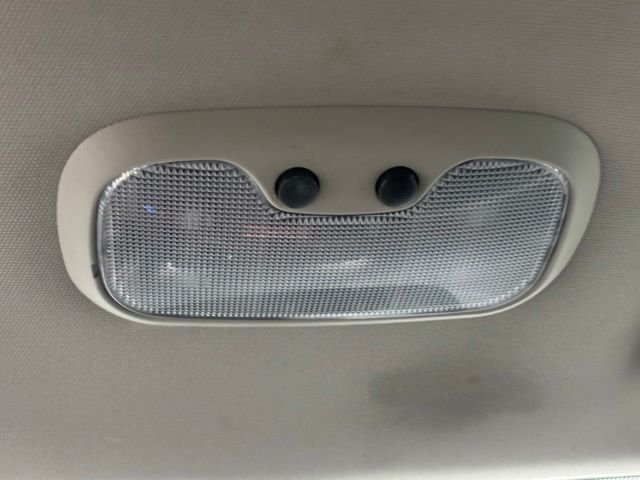 Used 2018 Gray Dodge SE image 27