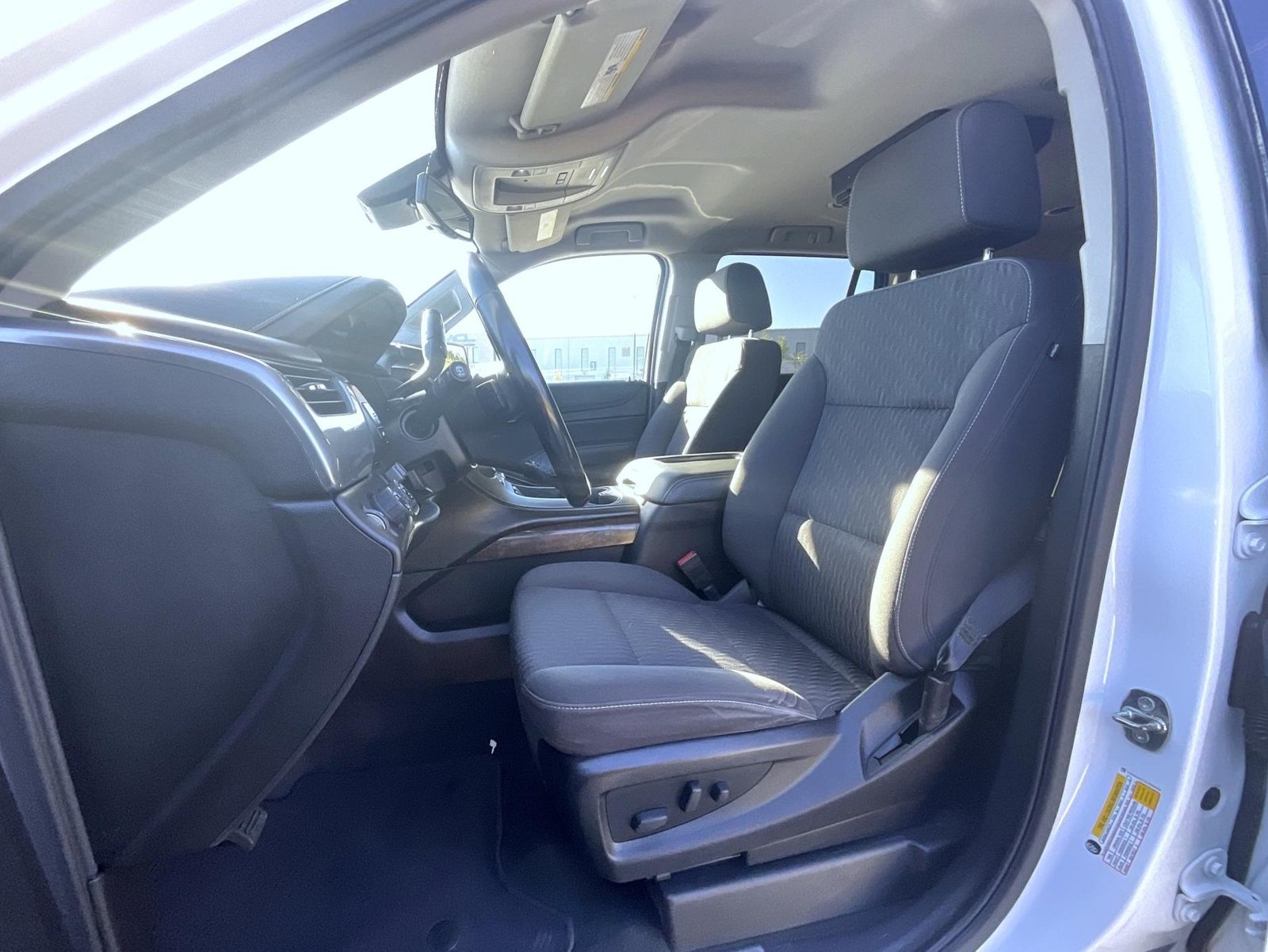 Used 2020 White Chevrolet LS image 11