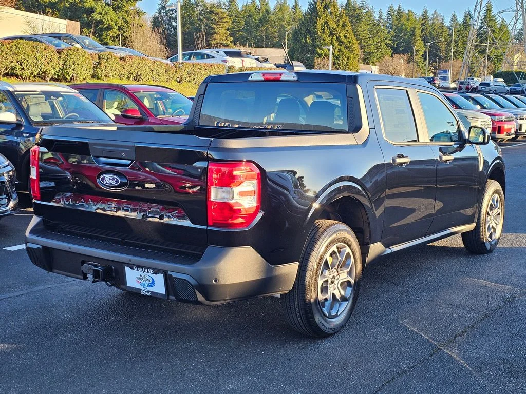 New 2026 Shadow Black Ford XLT image 7