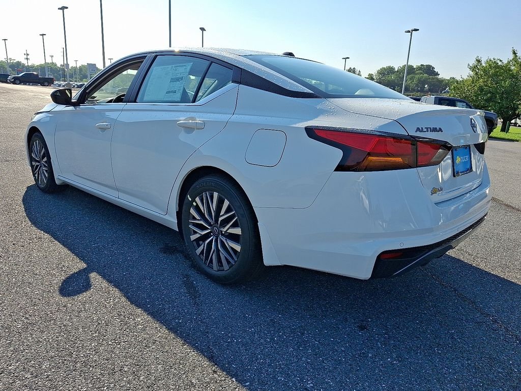 New 2026 White Nissan SV image 3