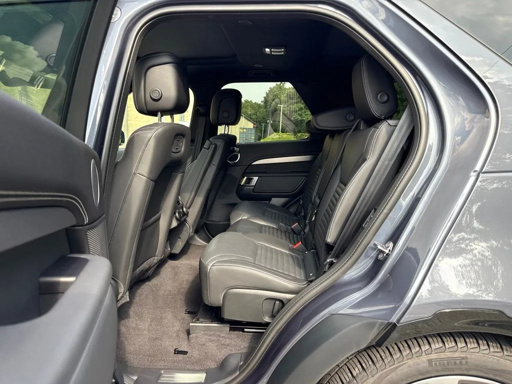Certified Used 2025 Blue Land Rover Dynamic SE image 13