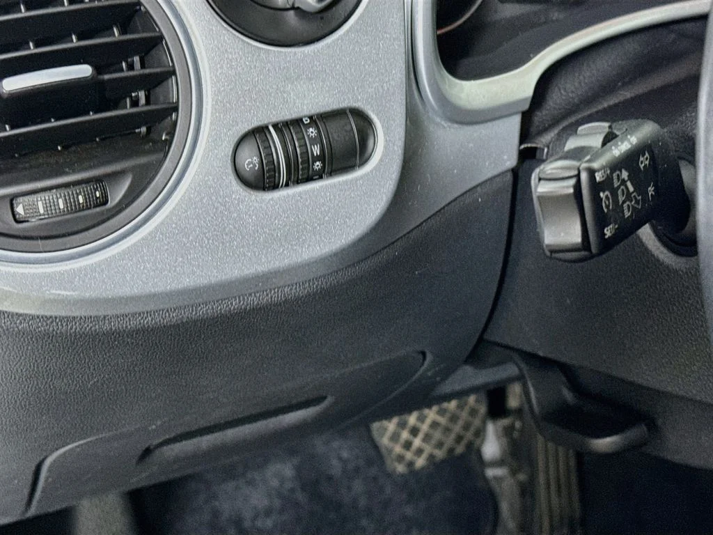Used 2014 Silver Volkswagen 2.5L image 10