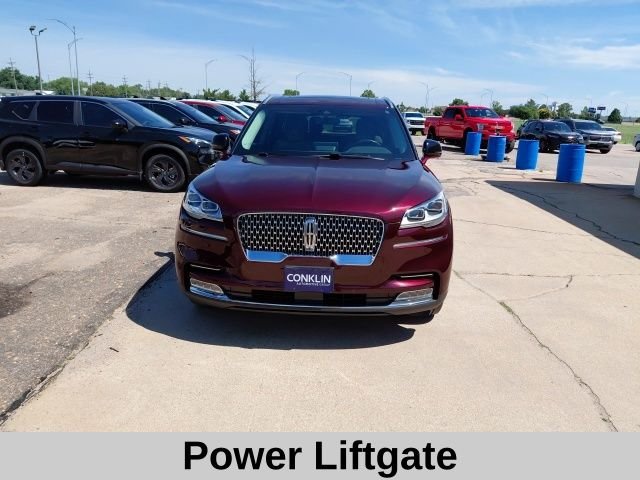 Used 2020 Burgundy Lincoln Reserve image 10