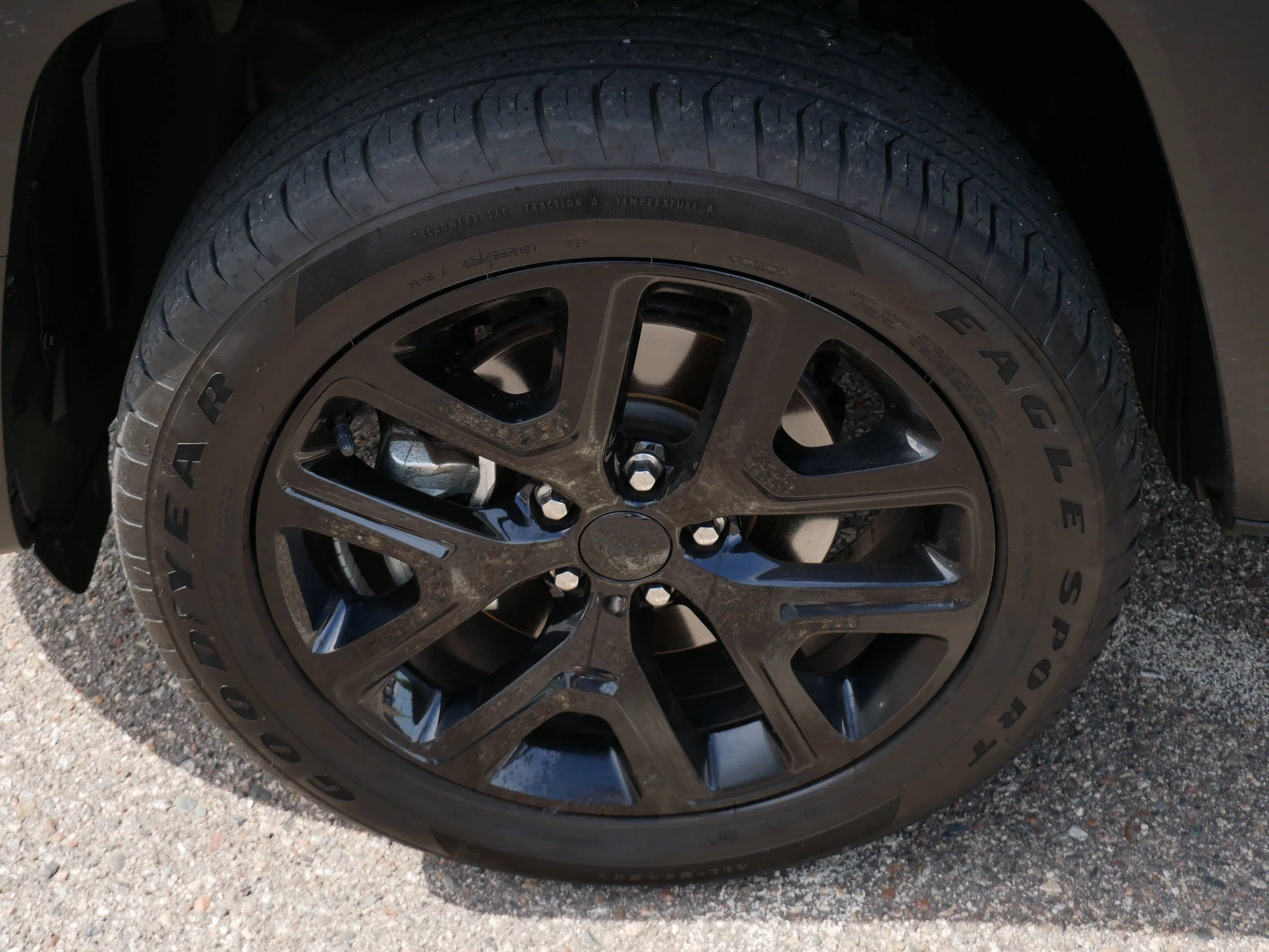 Used 2022 Sting-Gray Clearcoat Jeep Altitude image 15