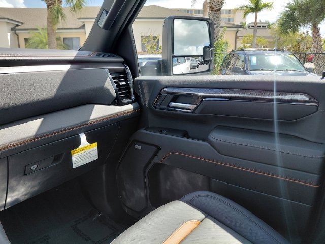 2026 GMC Sierra 2500HD AT4 - Photo 17