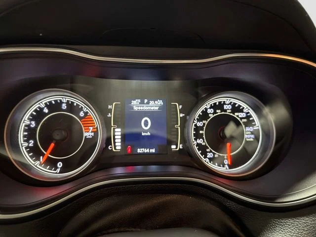 Used 2021 Blue Jeep Latitude image 26