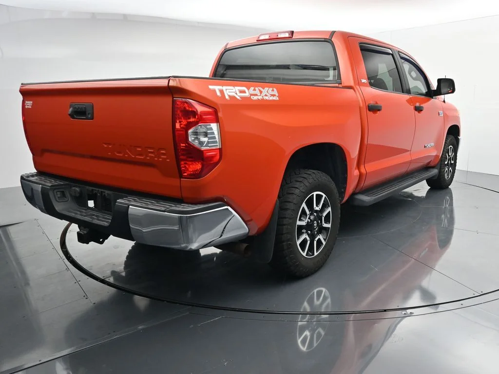Used 2017 Red Toyota SR5 image 6