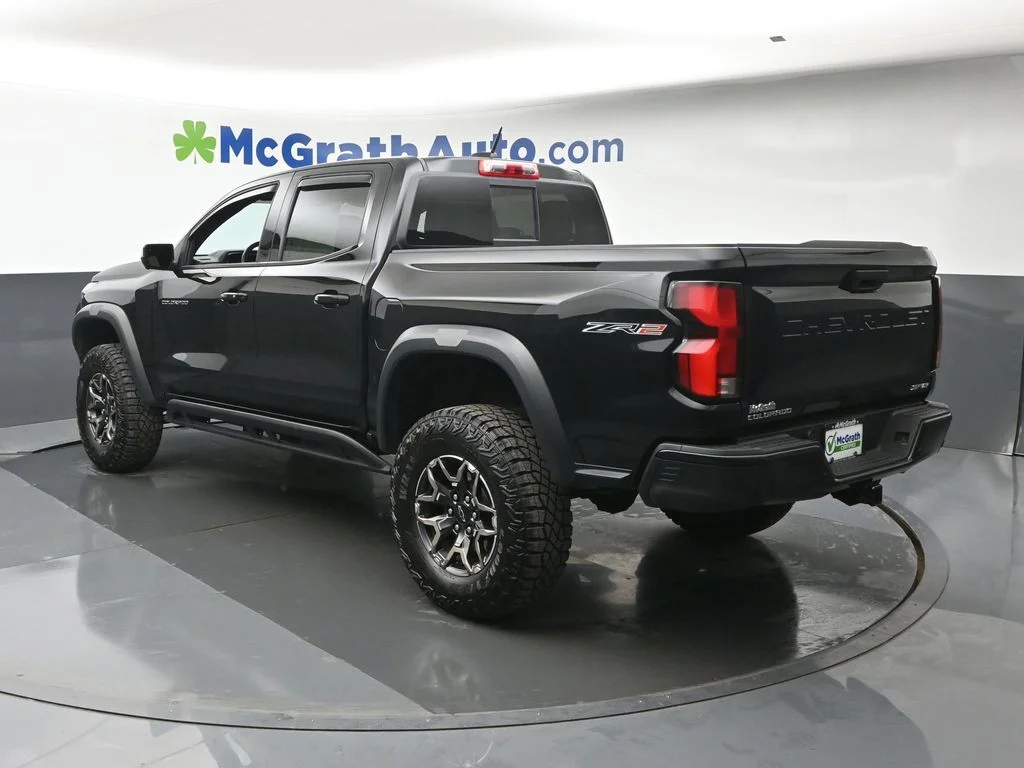 Used 2023 Black Chevrolet ZR2 image 26