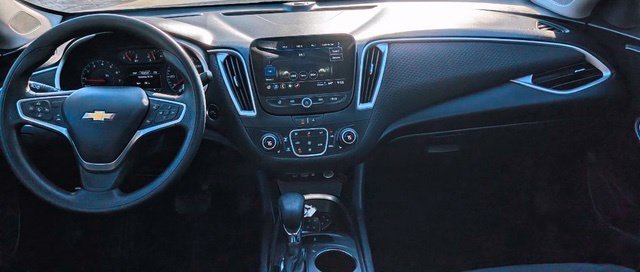 Used 2023 SUMMIT WHITE Chevrolet LT image 9