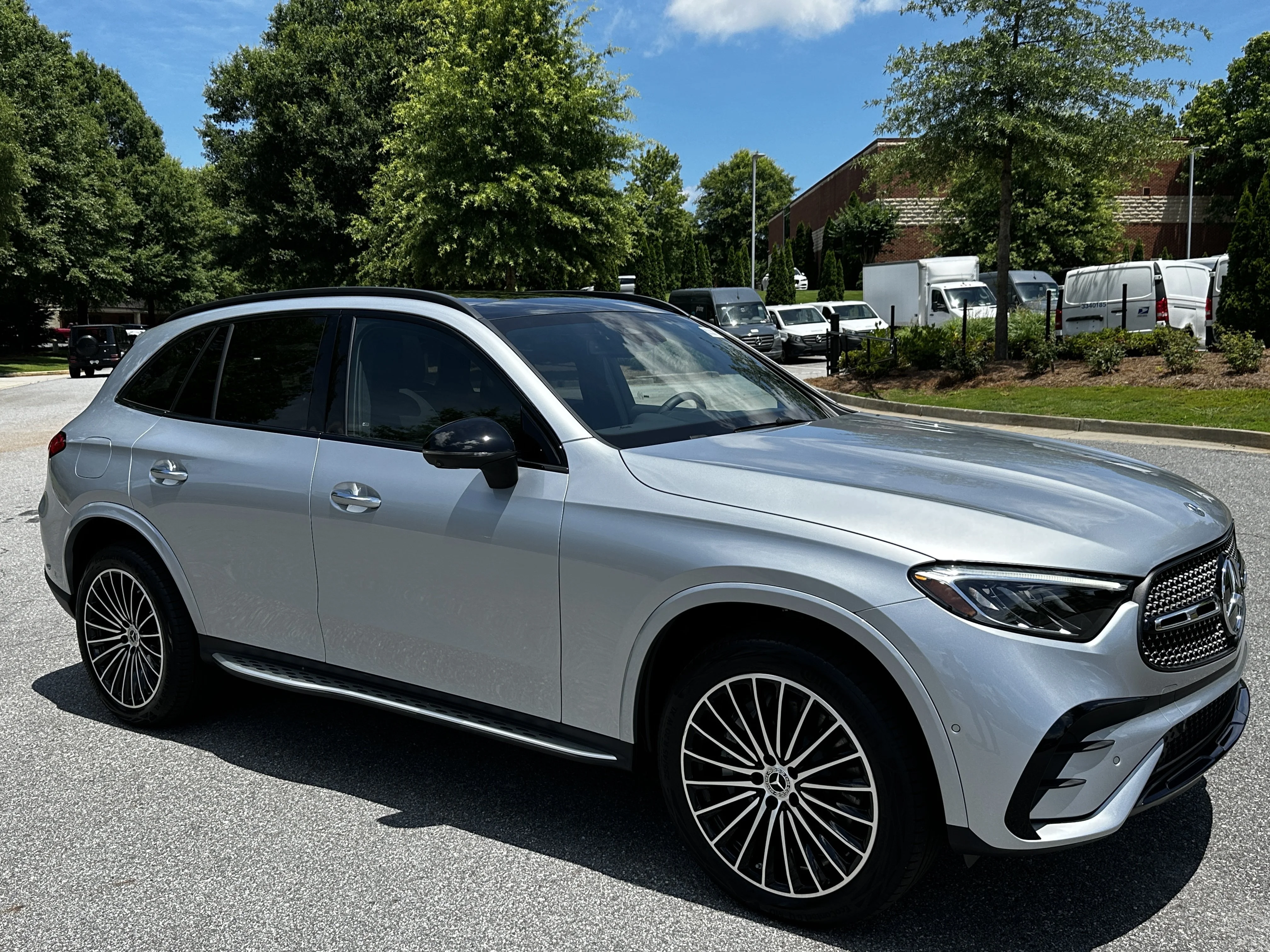 Certified Used 2025 Silver Mercedes-Benz GLC 300 image 2