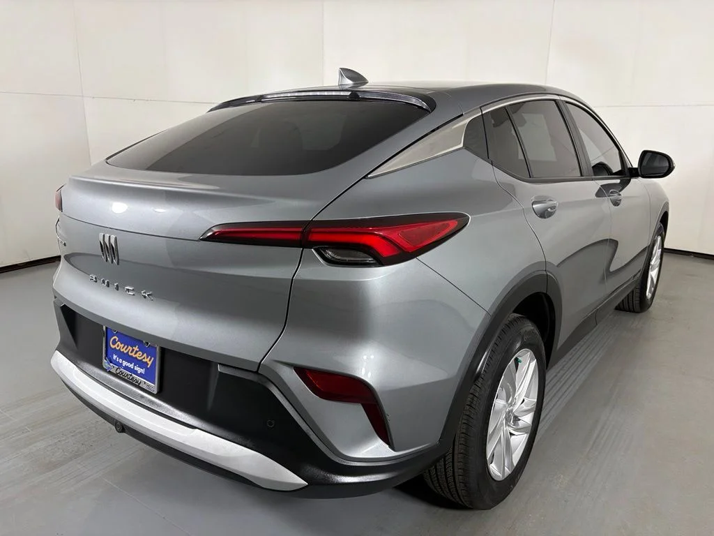 Used 2025 Gray Buick Preferred image 10