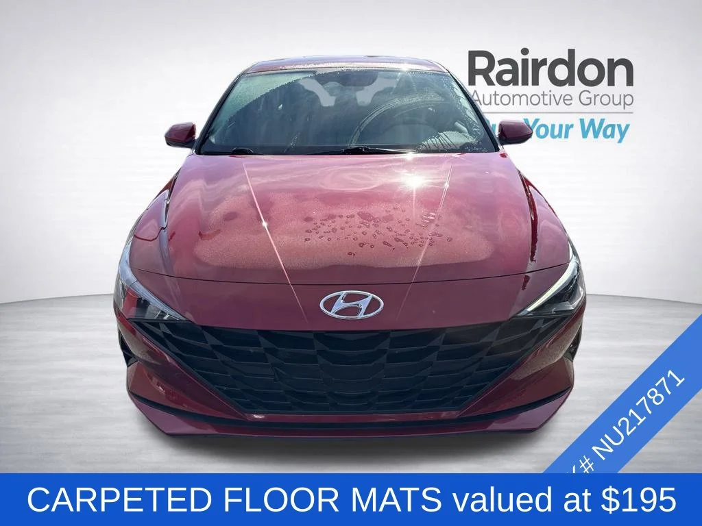 Used 2022 Scarlet Red Pearl Hyundai SE image 2