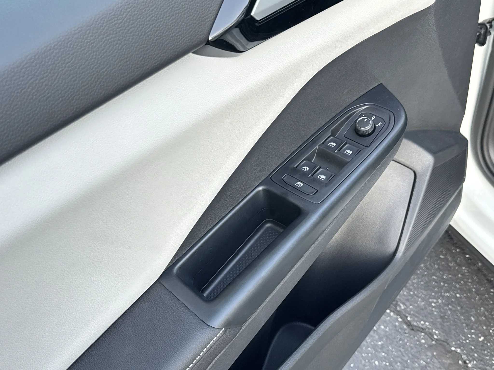 New 2026 Pure White Volkswagen S image 14